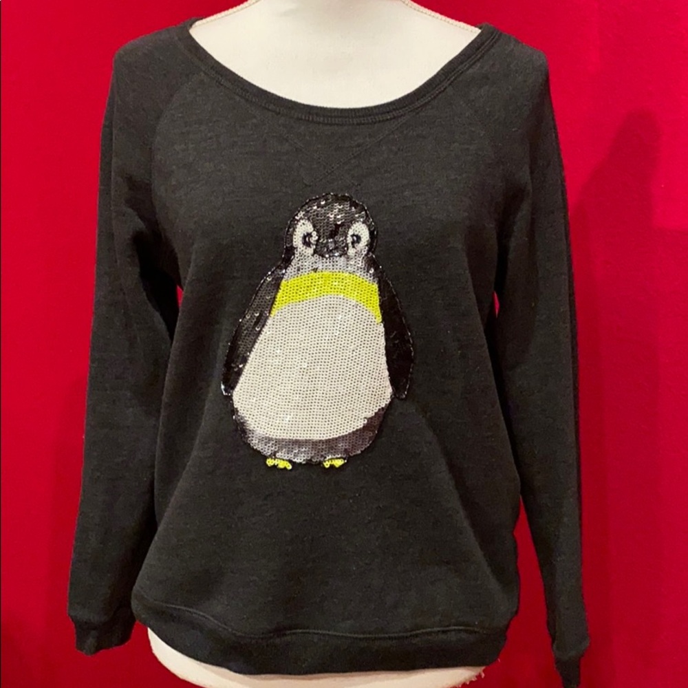 American Eagle top